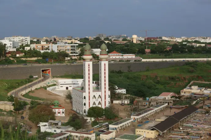 La Mosquée de la Divinité sur la corniche ouest à Dakar